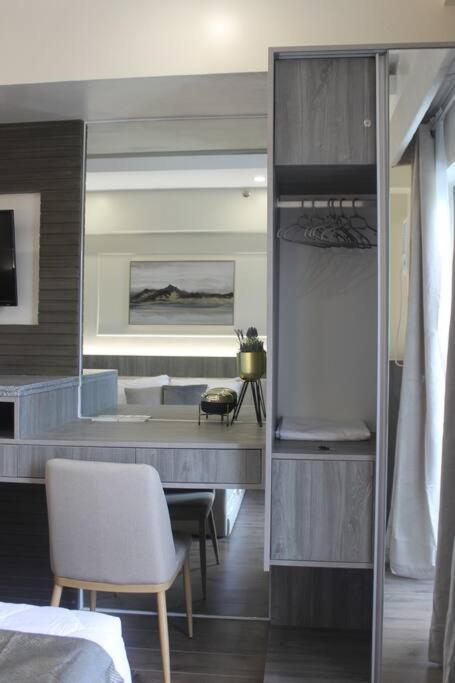 Condo Near Ayala Cebu City W Wifi Balcony Dış mekan fotoğraf
