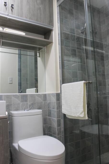 Condo Near Ayala Cebu City W Wifi Balcony Dış mekan fotoğraf