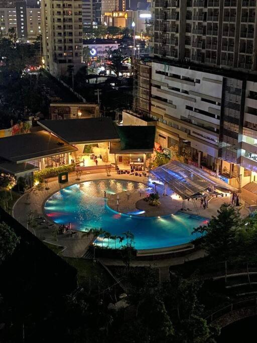 Condo Near Ayala Cebu City W Wifi Balcony Dış mekan fotoğraf