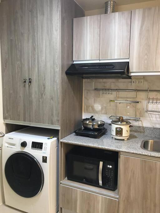 Condo Near Ayala Cebu City W Wifi Balcony Dış mekan fotoğraf