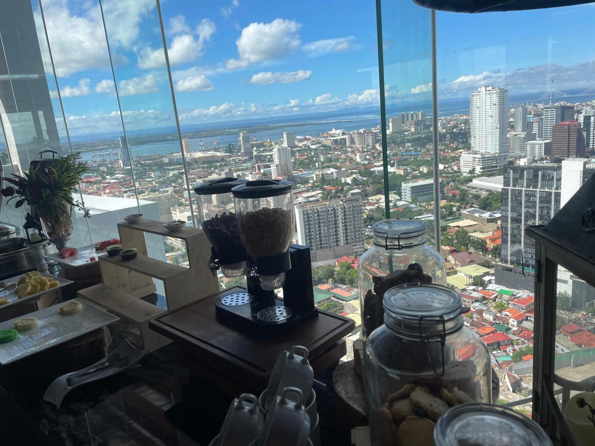 Condo Near Ayala Cebu City W Wifi Balcony Dış mekan fotoğraf